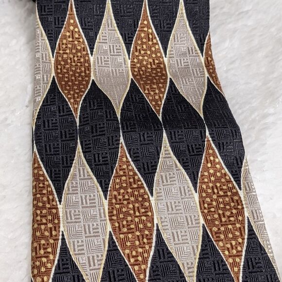 Men's Vintage 100% Silk Tie By Geoffrey Beene -Elongated Diamond Motif - Picture 9 of 13